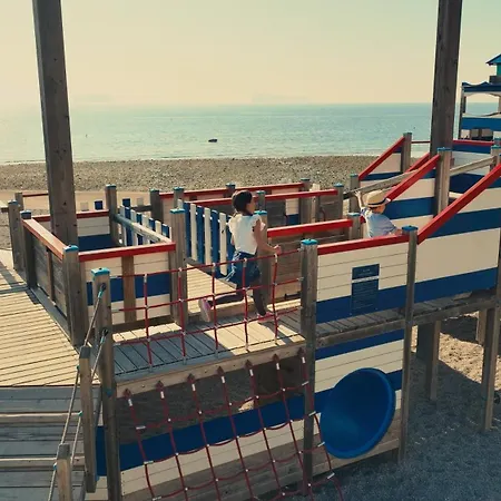 Olive Family - & Adria أنكاران