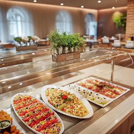 Olive Family - & Adria 4*