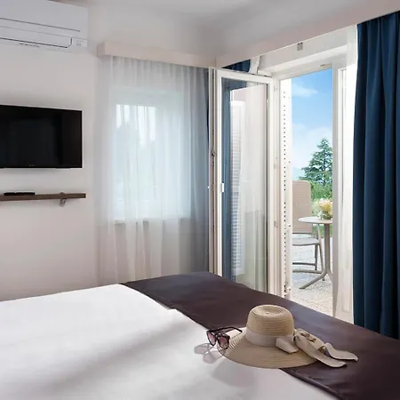 Olive Family - & Adria Otel 4*