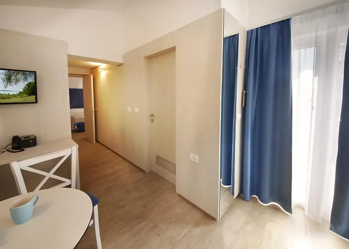 Olive Family - & Adria