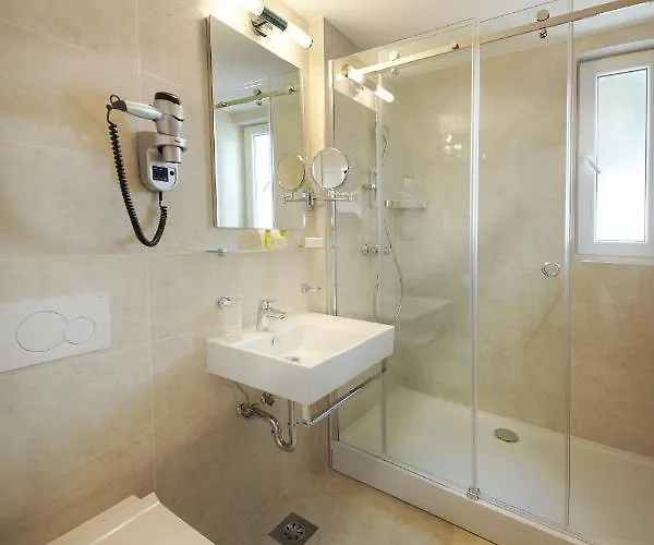 Olive Family - & Adria 4* Ancarano