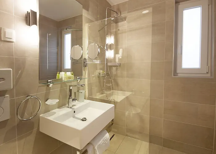 Olive Family - & Adria Hotel 4*