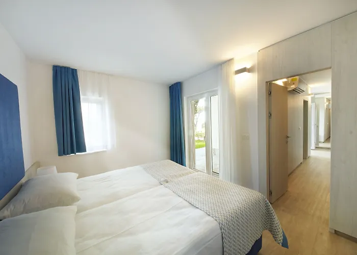 Olive Family - & Adria Hotel 4*